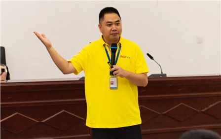 中偉明星講師丨周旺：把學(xué)員當(dāng)成“客戶(hù)” 用工匠精神打磨每一堂課